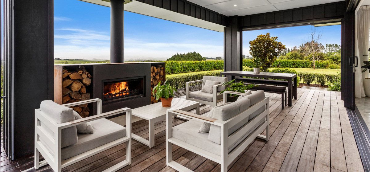 outdoor fireplace for small spaces