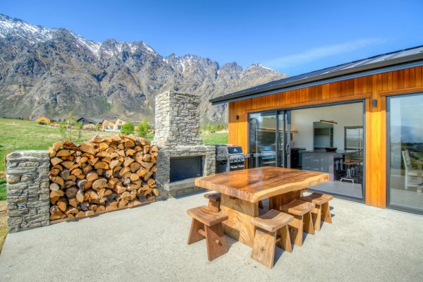 Trendz outdoor dining