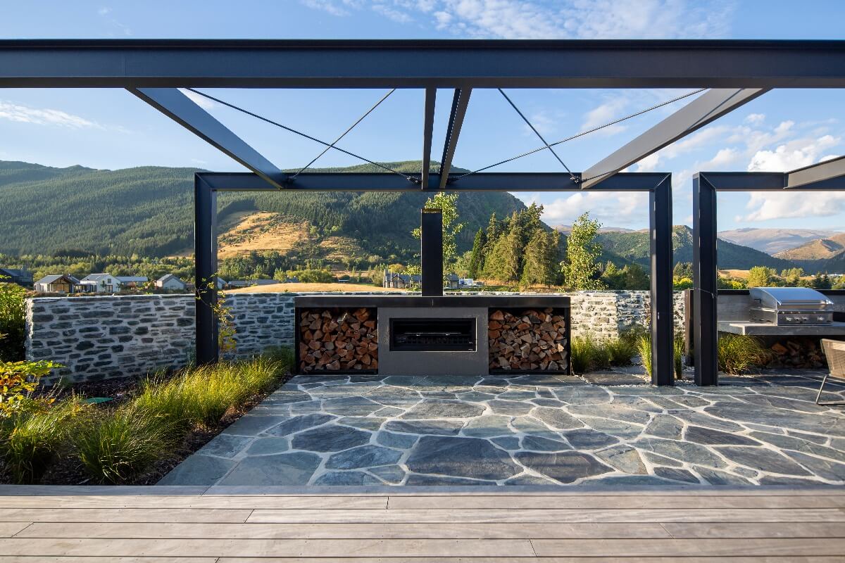 5 Outdoor Fireplace Trends For 2017