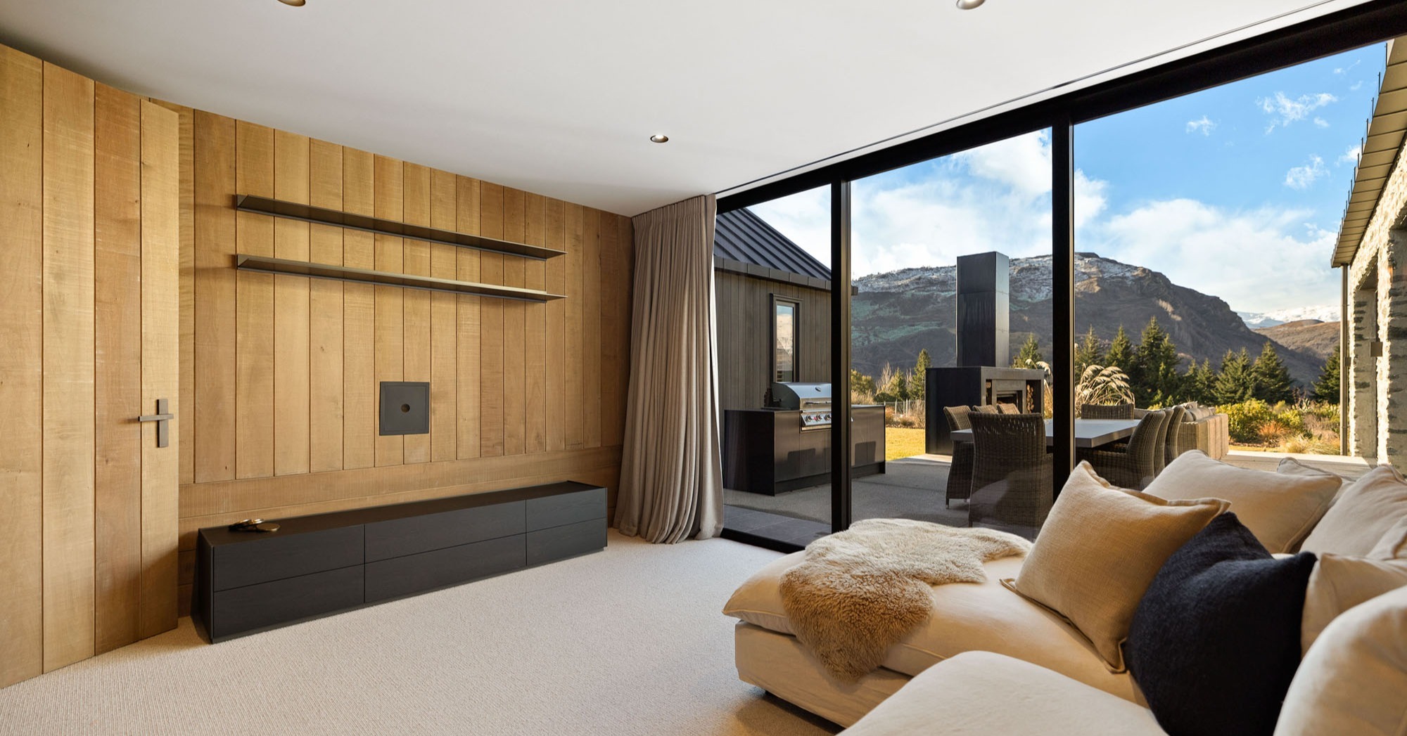 Trendz outdoor fireplace: Millbrook Resort