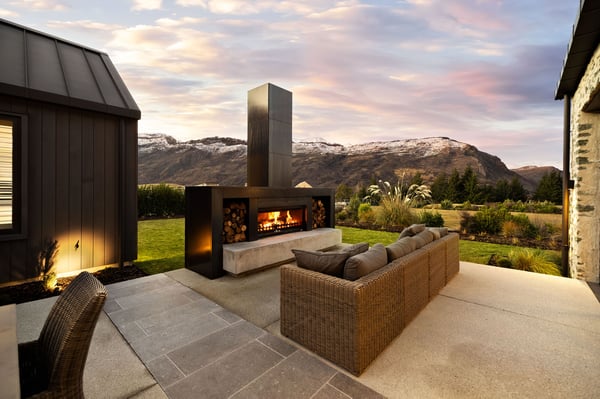 Breathtaking outdoor fireplace ideas