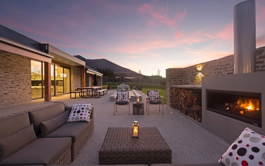 Outdoor trends 2019 - outdoor fireplace